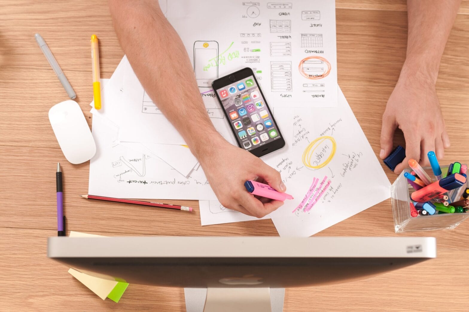 Why Manufacturers and Distributors can Adopt Minimal Risk B2B E-Commerce with SaaS Platforms like BigCommerce